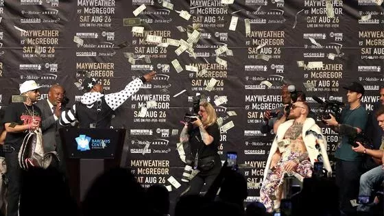 Floyd Mayweather & Conor McGregor