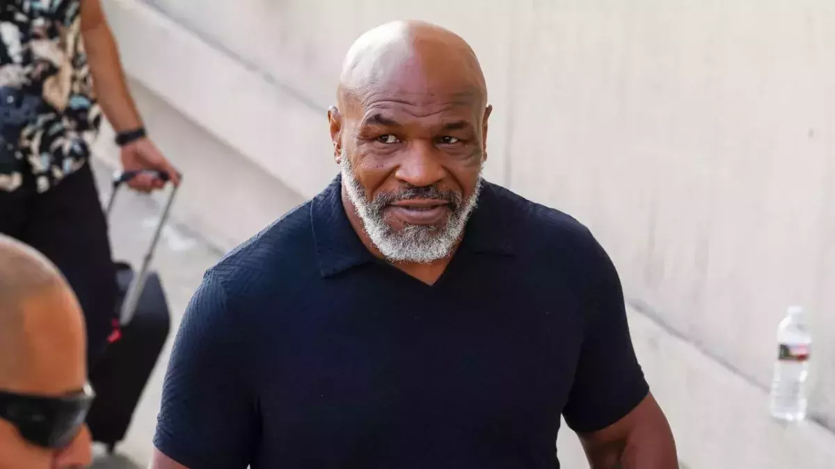 Mike Tyson n'a pas aimé son attitude face à Evander Holyfield. 