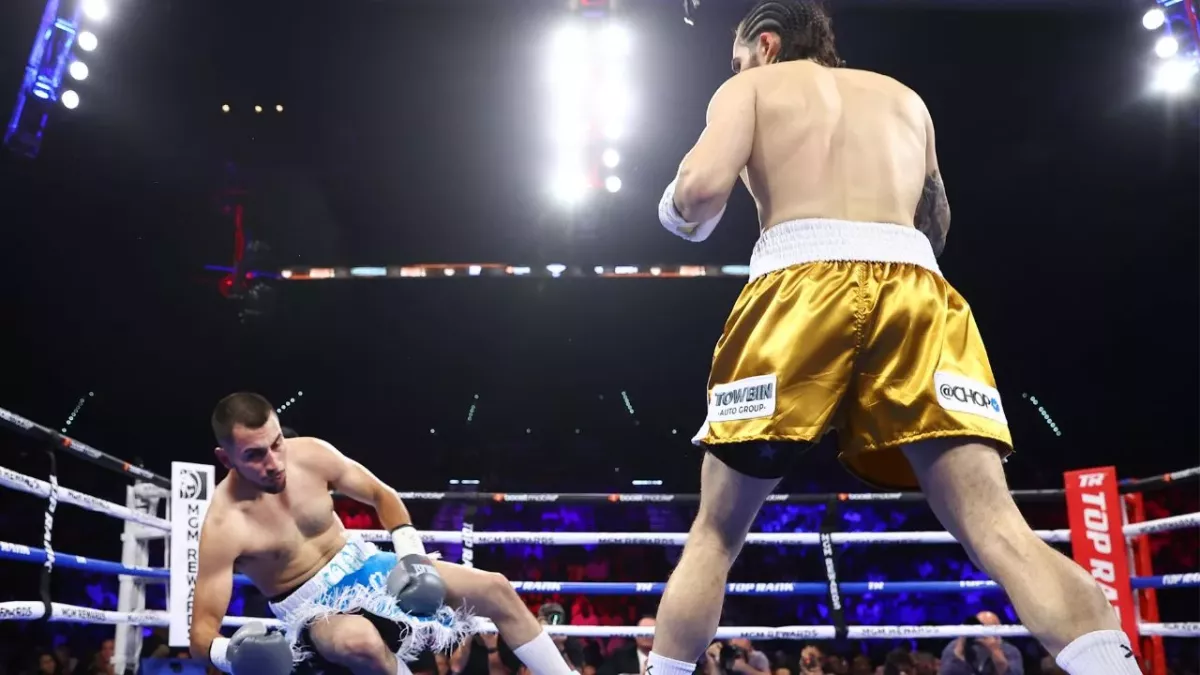 Nico Ali Walsh s'est imposé face à Alejandro Ibarra par KO au premier round. 