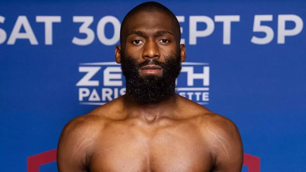 Cédric Doumbé s'est imposé par KO en 9 secondes face à Jordan Zébo. 