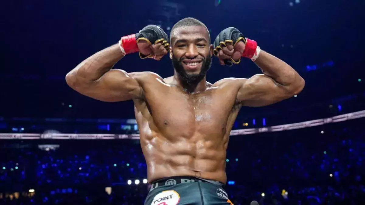 Salahdine Parnasse a battu Ziolkowski par TKO au 2e round au KSW Lyon.