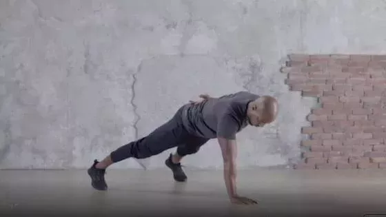 Un circuit spécial gainage à faire chez soi sans matériel !