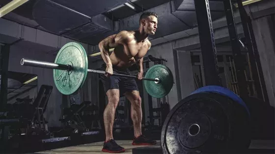 Rowing, l'exercice que vous devez absolument ajouter dans votre séance de dos
