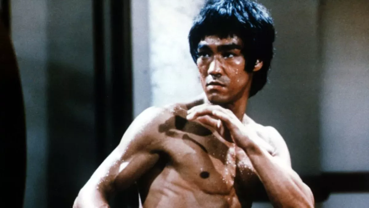 Bruce Lee sur le tournage d'une publicité. 