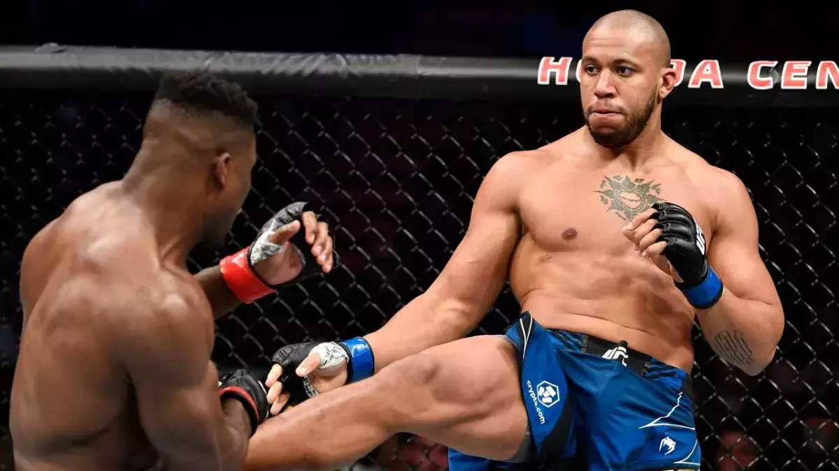 Ciryl Gane veut retenter sa chance au plus vite pour le titre poids lourd de l'UFC. 