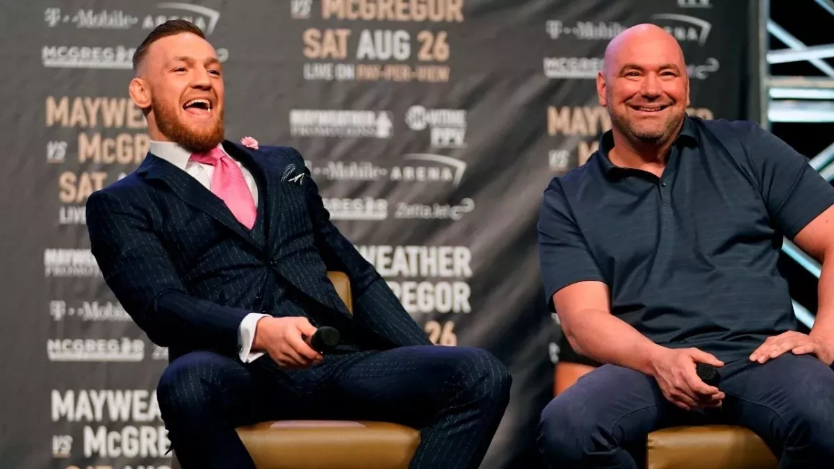 Conor McGregor et Dana White lors de la conférence de presse avant le combat de l'Irlandais face à Mayweather. 