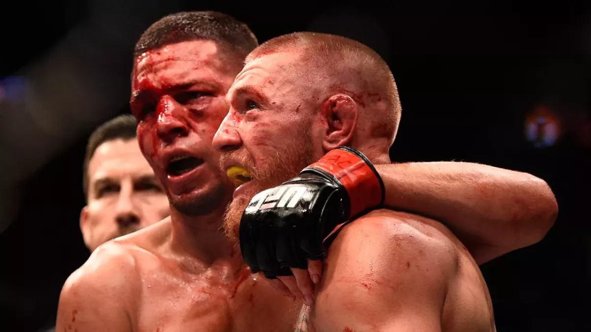 Conor McGregor et Nate Diaz lors de leur deuxième combat à l'UFC 202