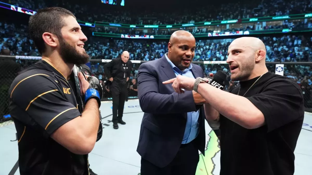 Islam Makhachev et Alexander Volkanovski s'affronteront en combat principal de l'UFC 284. 