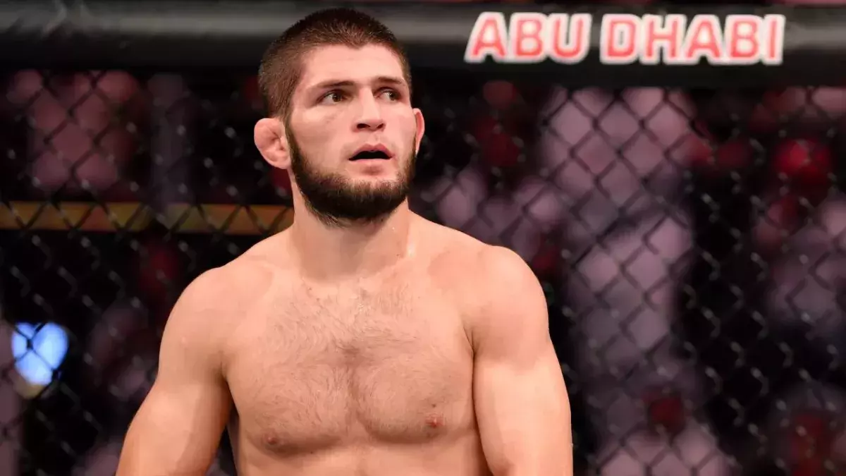 Khabib Nurmagomedov est aujourd'hui l'entraineur d'Islam Makhachev. 