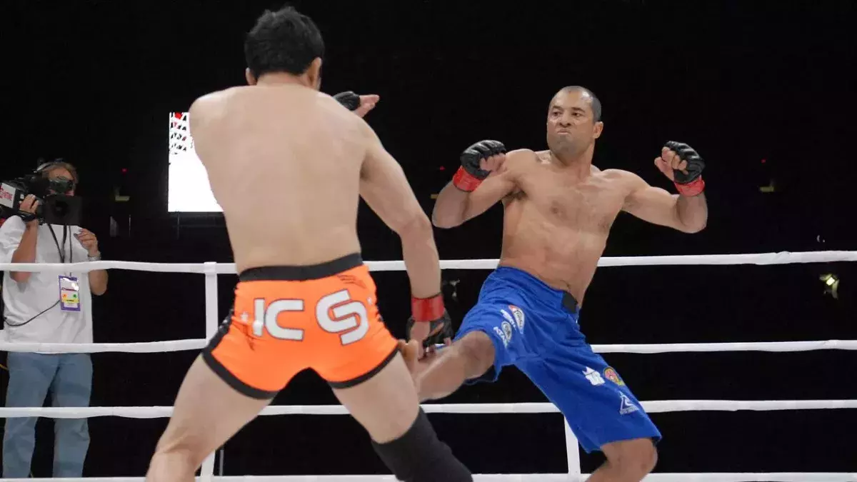 Royce Gracie et Kazushi Sakuraba se sont fait face une deuxième fois en 2007. 