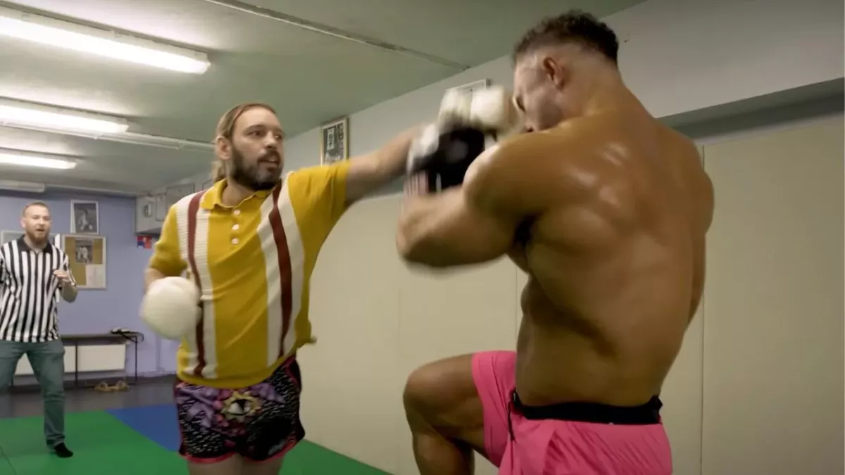 Jean-Charles Skarbowsky a affronté le bodybuildeur Théo Leguerrier dans un sparring. 