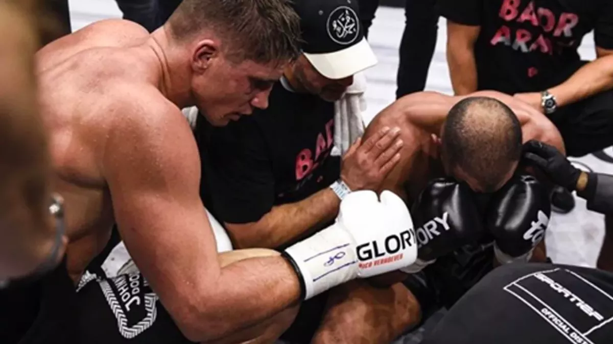 Fight flashback : Quand Badr Hari était à deux doigts de mettre KO Rico Verhoeven avant de se blesser