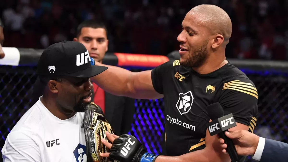 Ciryl Gane et Fernand Lopez à l'UFC 265. 
