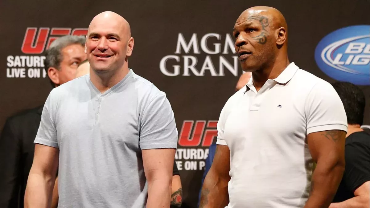 Dana White aux côtés de Mike Tyson lors de la pesée de l'UFC 160. 