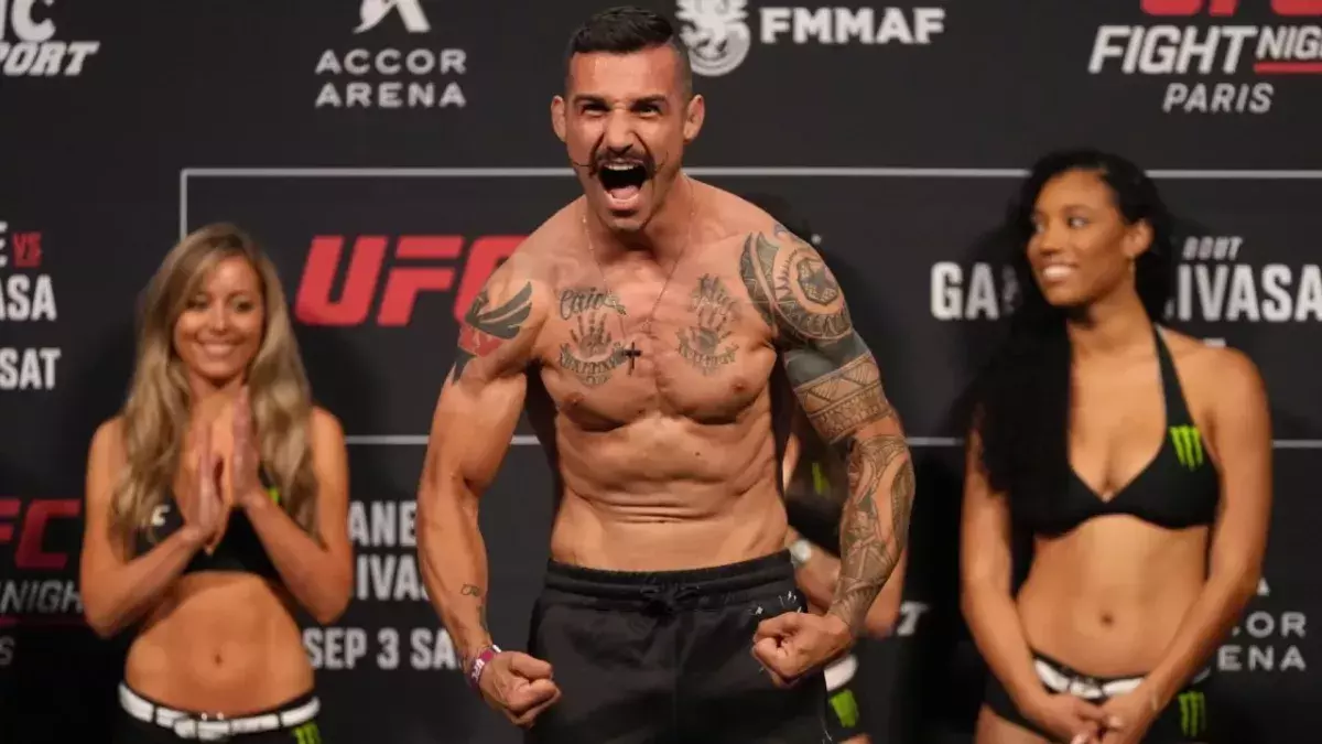 Gabriel Miranda à la pesée de l'UFC