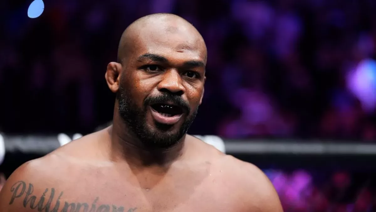 Jon Jones lors de son combat contre Ciryl Gane à l'UFC 285. 
