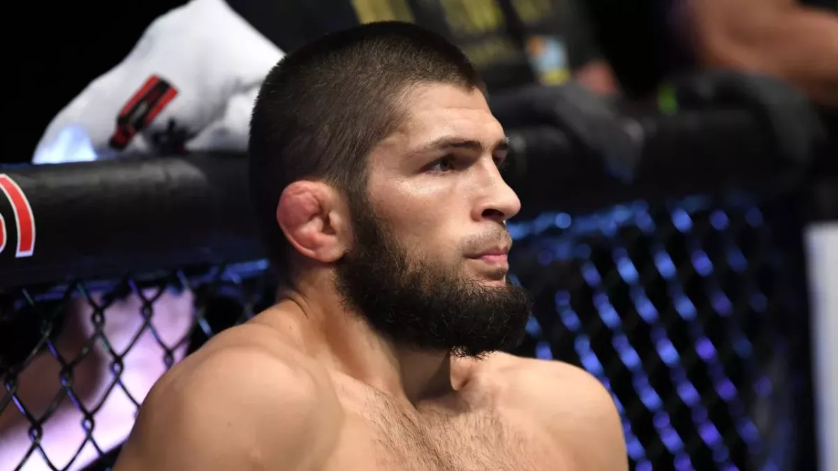 Khabib Nurmagomedov ne se place pas dans les 15 meilleurs combattants MMA de tous les temps. 