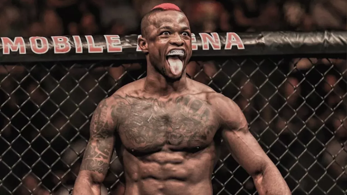 Marc Diakiese dans la cage de l'UFC