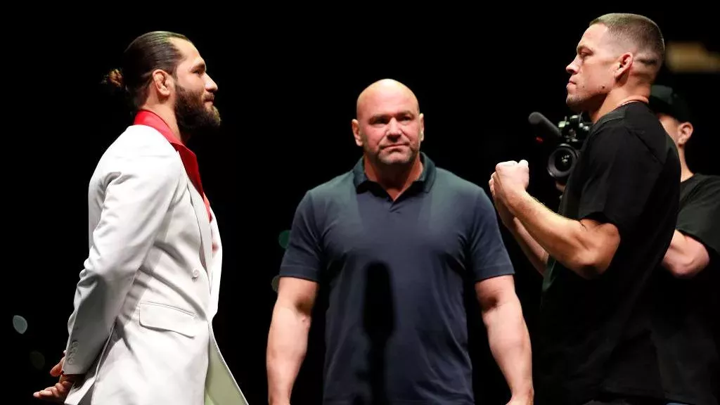 Nate Diaz et Jorge Masvidal se font face sous les yeux de Dana White