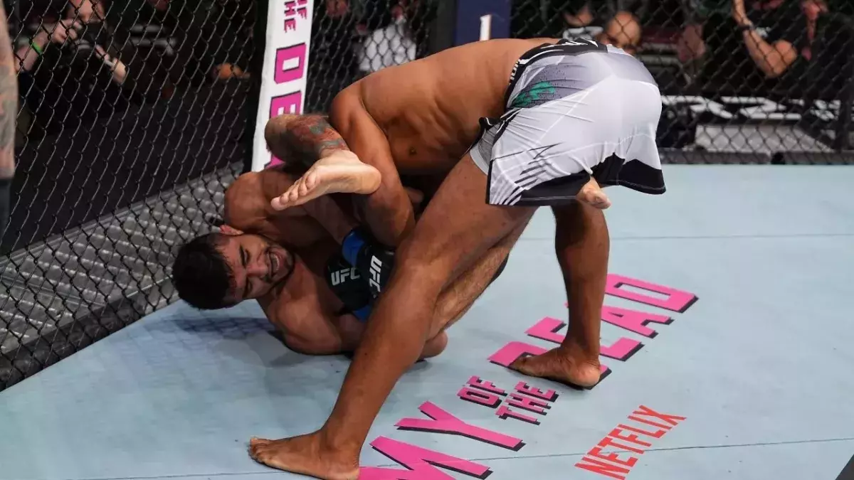 UFC 262 : Jacare Souza se fait briser le bras par Andre Muniz